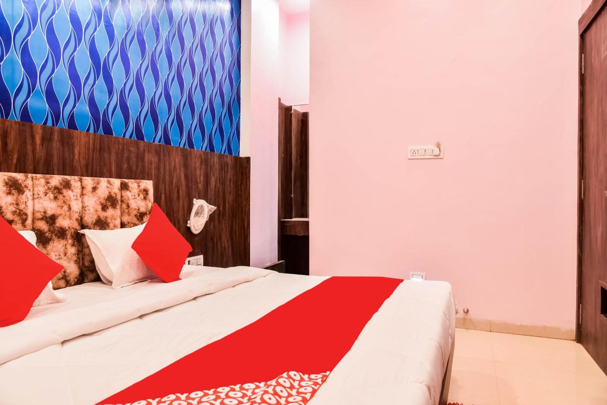 Hotel O Manglam Palace Бопал Екстериор снимка