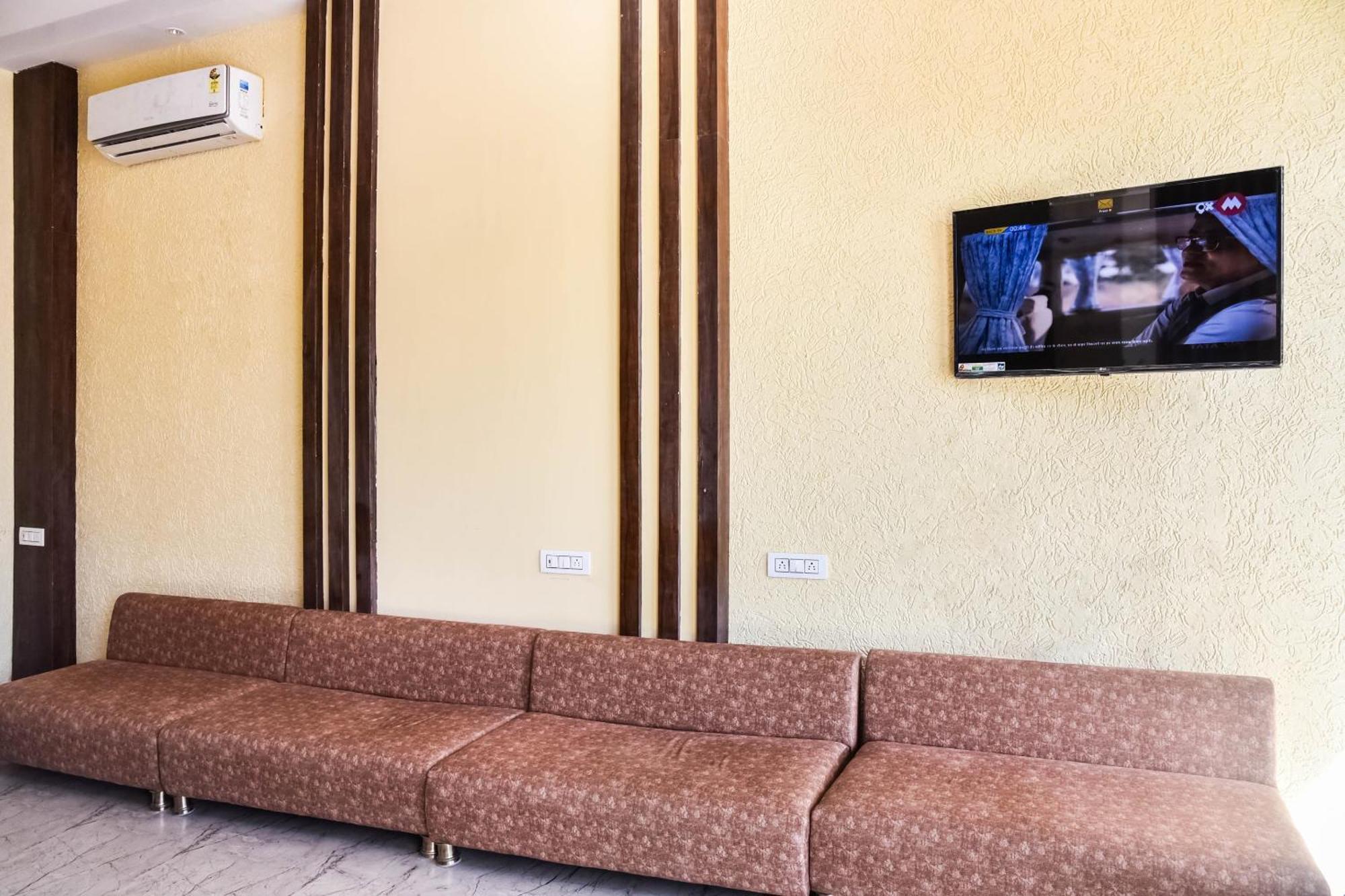 Hotel O Manglam Palace Бопал Екстериор снимка