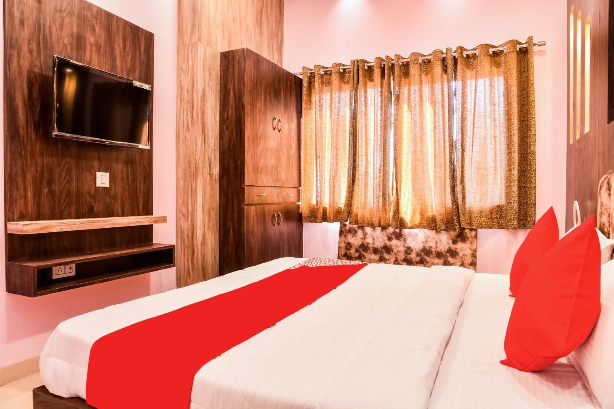 Hotel O Manglam Palace Бопал Екстериор снимка
