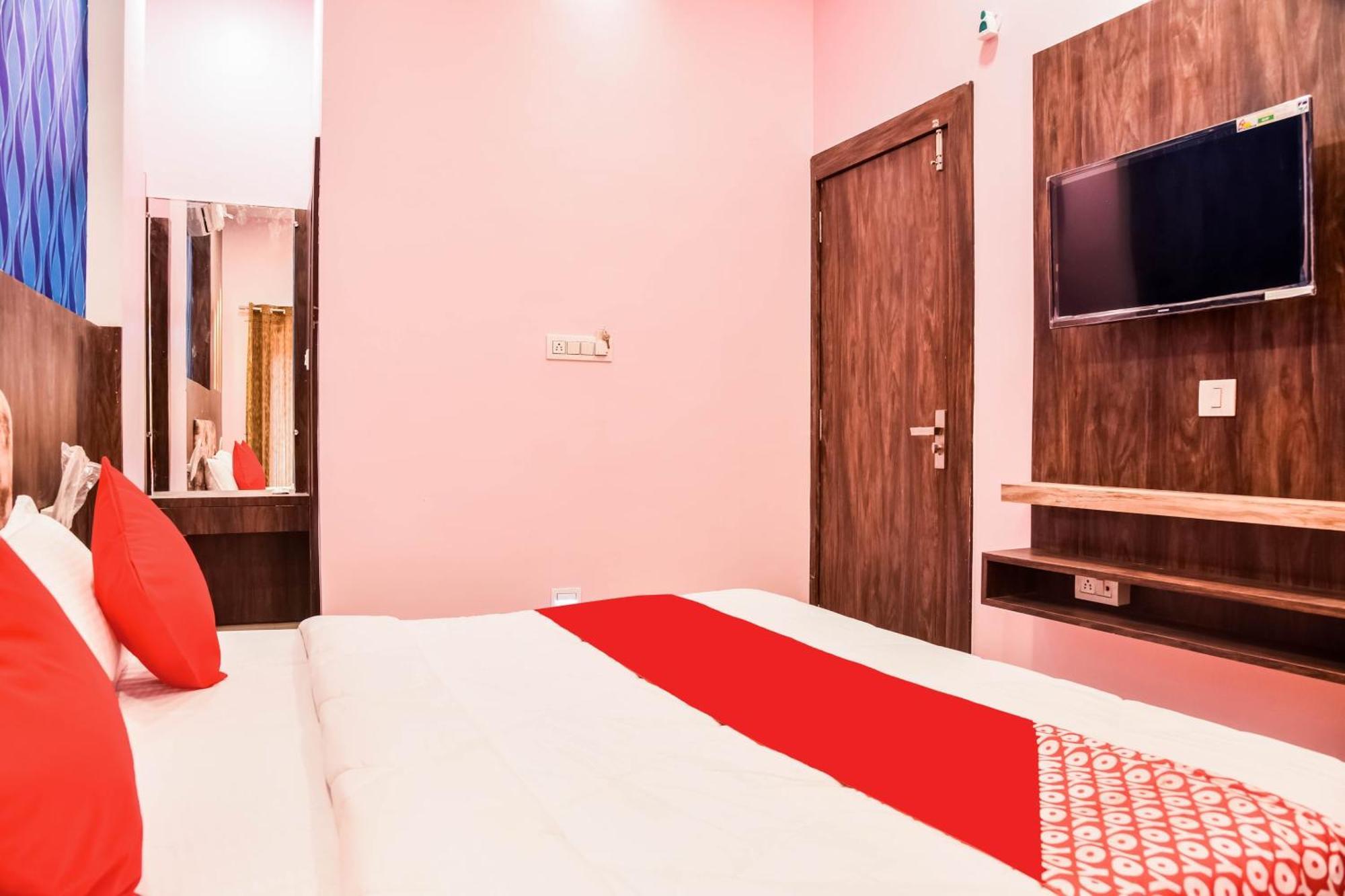 Hotel O Manglam Palace Бопал Екстериор снимка