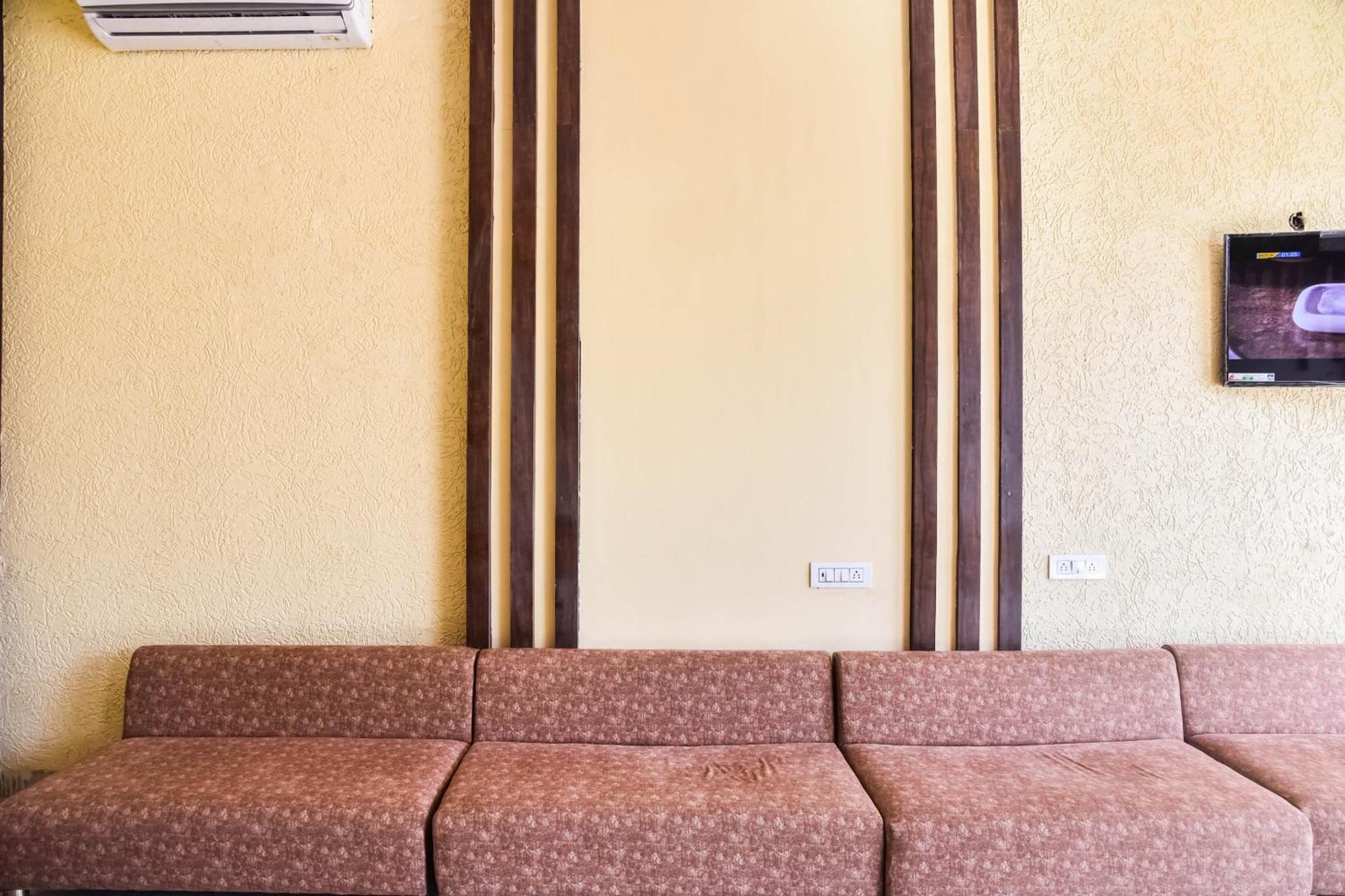 Hotel O Manglam Palace Бопал Екстериор снимка